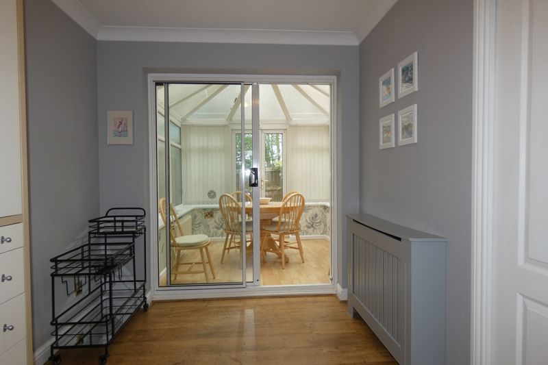 Dining room into conservatory- click for photo gallery